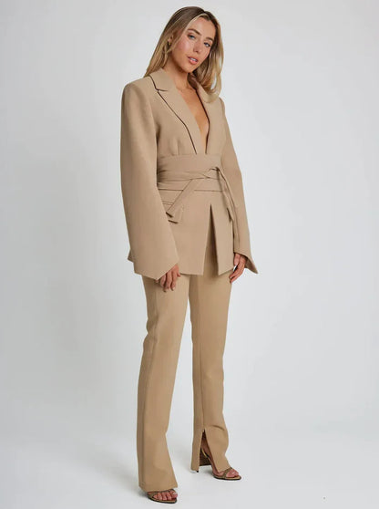 Chloe | Blazer with belt